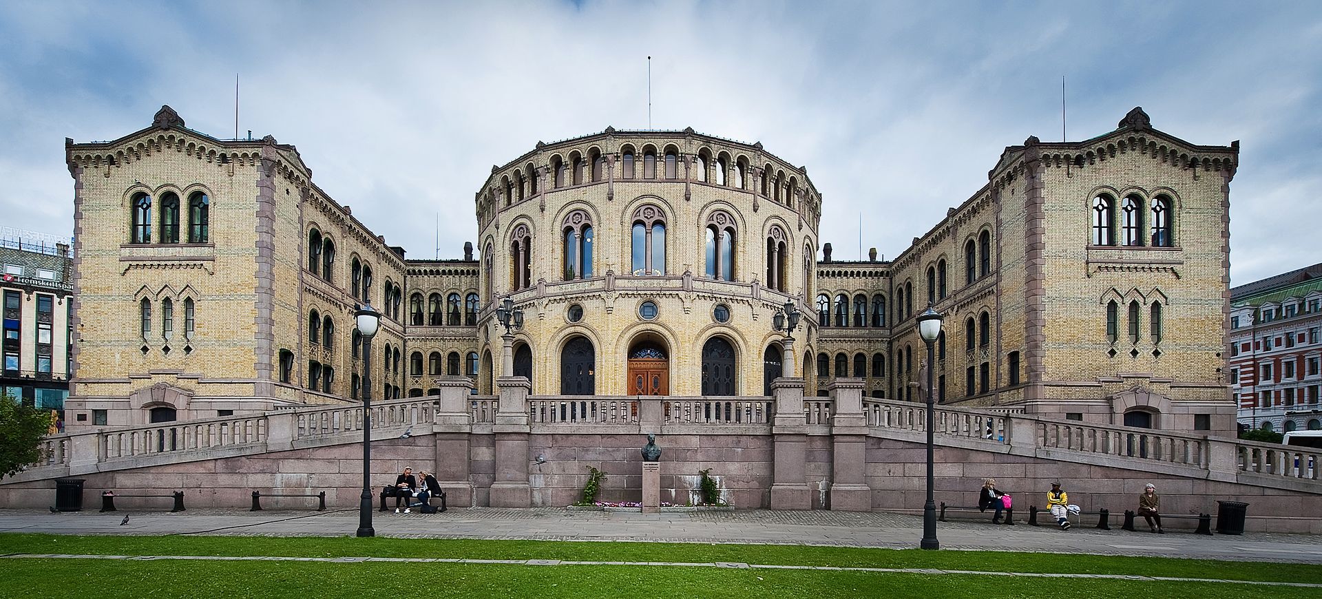 Fasade Stortinget